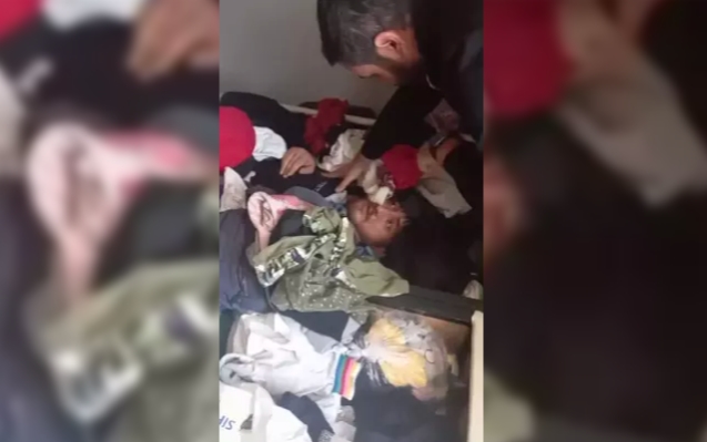Baza'nın altına girdi... Polislerden saklanamadı...