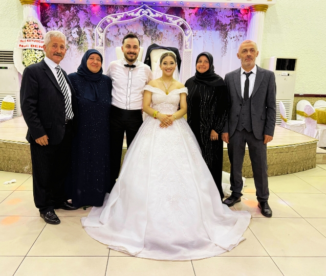 Özge ve Selim çifti dünya evine girdi...