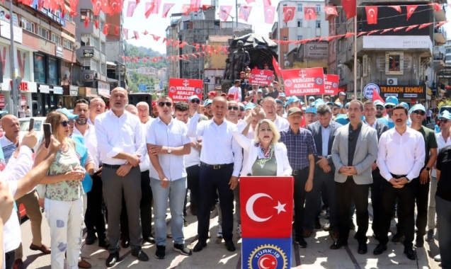 TÜRK-İŞ Zonguldak'ta basın açıklaması yaptı...