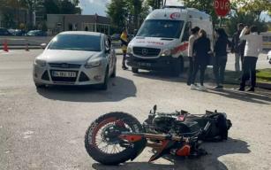 Kavşakta çarpıştılar... Sürücü yaralandı...