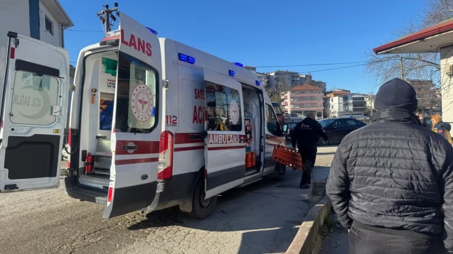 Motosiklet sürücüsü bozuk yolun kurbanı oldu