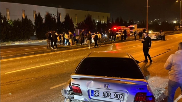 Potbaşında feci kaza... Ekipler olay yerinde...