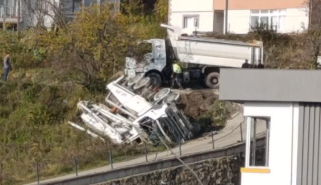 Manevra yaparken devrildi... Kurtarma çalışması başlatıldı