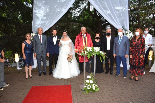 YİĞİT ÇİFTİNİN NİKÂHINI POSBIYIK KIYDI...