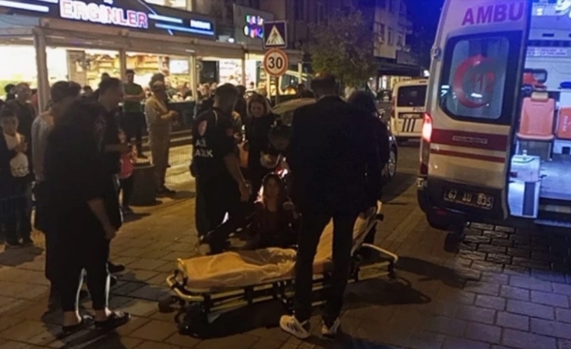 Karşıdan karşıya geçen yayaya çarptı