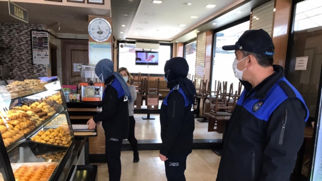 Zabıta ekiplerince esnaflara denetim yapıldı