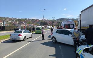Kaza yapıp karşı şeride geçti...