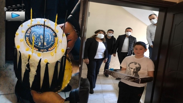 ÖĞRETMENLERİNDEN UNUTULMAYACAK DOĞUM GÜNÜ...