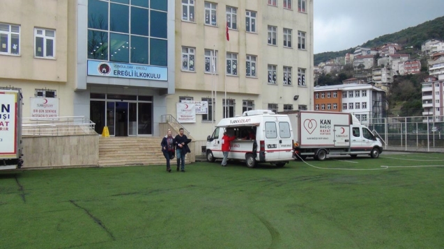 Kan bağışı kampanyasın akın ettiler…