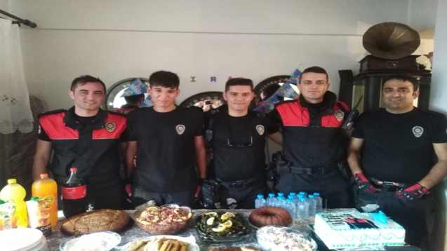 En büyük hayalini YUNUS polisleri gerçekleştirdi..