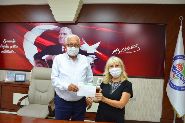 POSBIYIK AİLESİ, KURBAN BAĞIŞINI LÖSEV’E YAPTI...