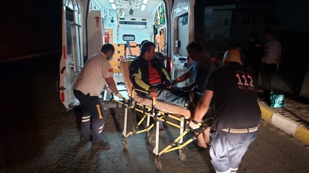 Direksiyon hakimiyetini kaybettiği motosikleti devirdi. 