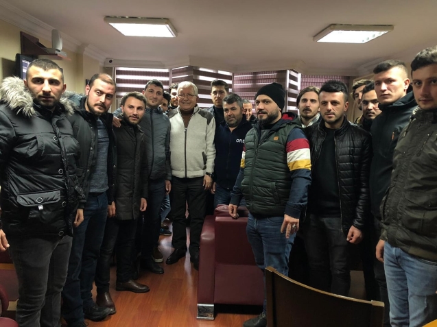 Bizim yolumuz belli yürüyeceğiz seninle beraber…