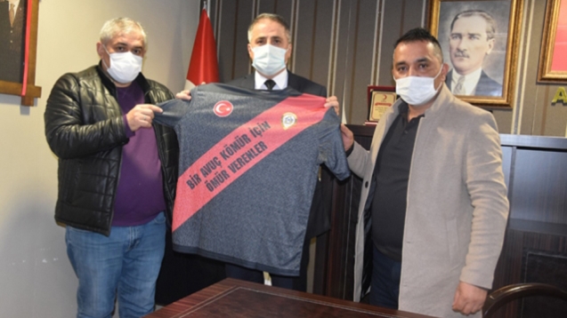 Bozkurt'a Forma Hediye Ettiler...