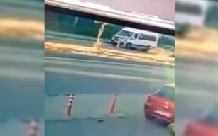 Çocuk karşıdan karşıya geçecekti...Ağır yaralandı...