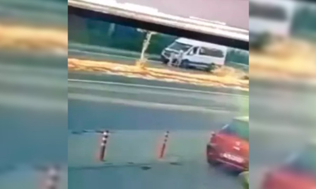 Çocuk karşıdan karşıya geçecekti...Ağır yaralandı...