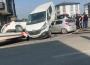 Feci kaza …Otomobil ve minibüs çarpıştı…