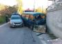Minibüsle otomobil kaza yaptı 2 yaralı var...