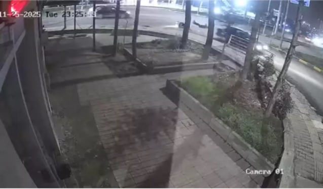 Motosiklet ile çarpıştı... Kazada 1 kişi yaralandı...