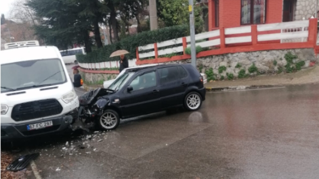 Islak zeminde yaklaşık 40 metre kaydı....