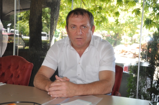 ÖZCAN,"ADAMLAR KOLTUK MAKAM MERAKLISI"..