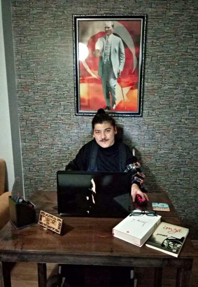Üç Hilal için Akülü sandalyem ile ne gerekiyorsa yapacağım…