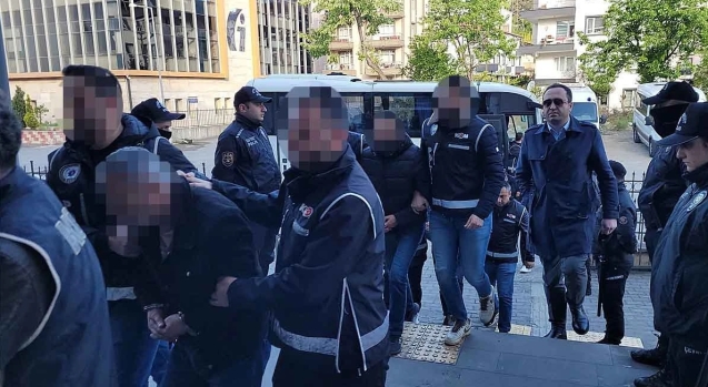 KOM'dan operasyon... Adliye'ye sevk edildiler...
