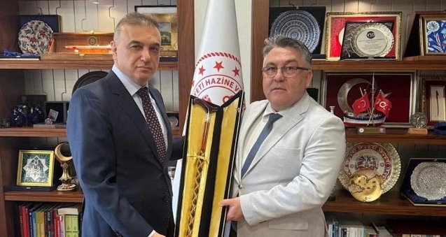 Özölçer'den Hatipoğlu'na makamında ziyaret...