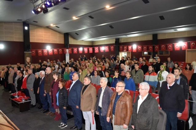 İZMİT BELEDİYESİ KENT ORKESTRASI KONSERİ BÜYÜLEDİ