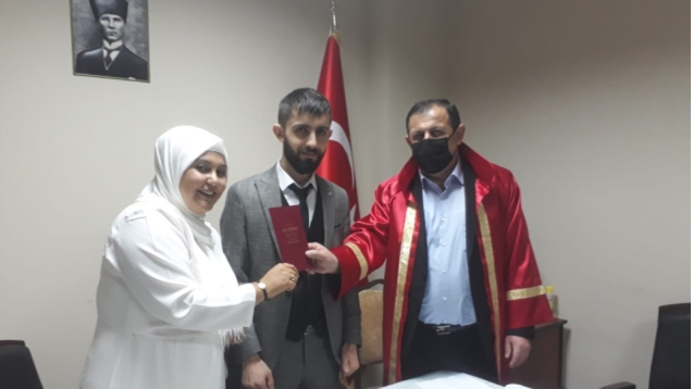 Oğlunun nikahını kendisi kıydı...
