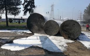 Akaryakıt tankları alev aldı…   