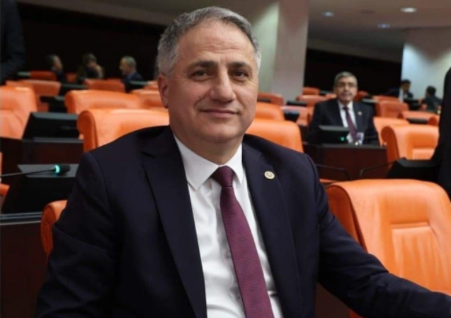 1 Mayıs Emek ve Dayanışma günü kutlu olsun...