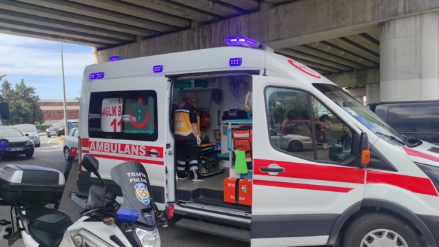 Zincirleme trafik kazasında 1 kişi yaralandı.