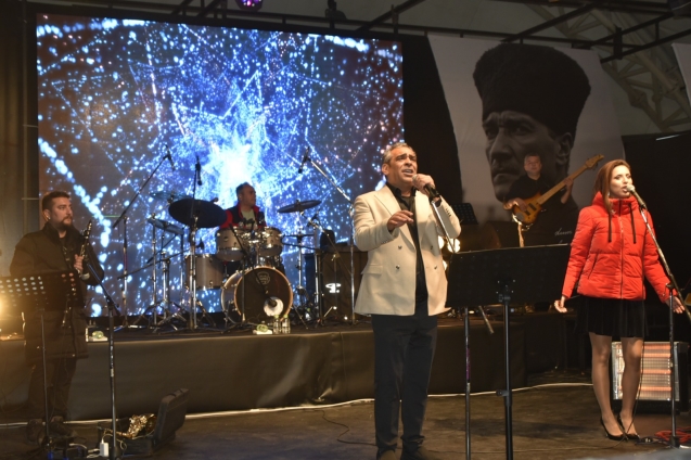 Cumhuriyet coşkusu Ege konseri ile sonlandı...