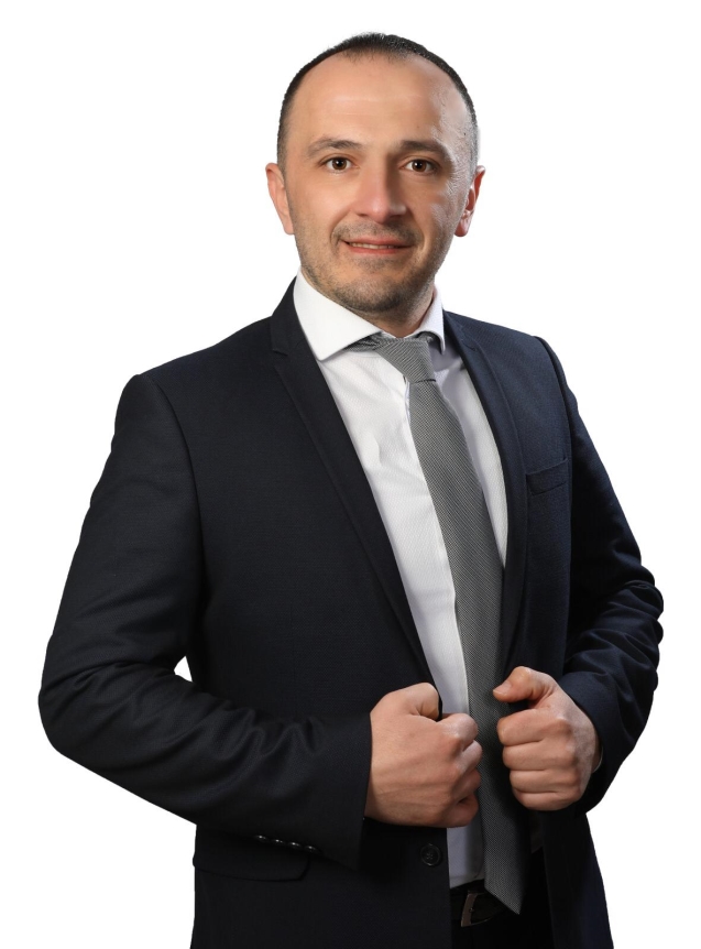 Yeni yönetim seçildi… İftarda bir araya gelindi…