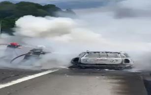 Bolu Dağı Tüneli girişinde otomobil yandı