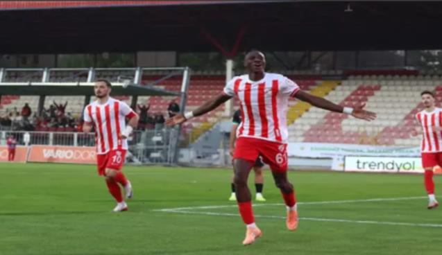 Maç Boluspor’un 3-0’lık üstünlüğü ile sona erdi.