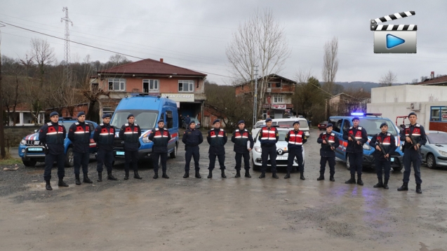 JANDARMA'DAN, HUZUR UYGULAMASI VE HEDİYELERİ...