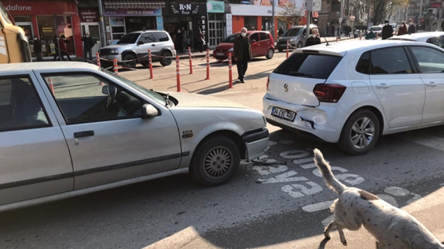Valilik önünde kaza...
