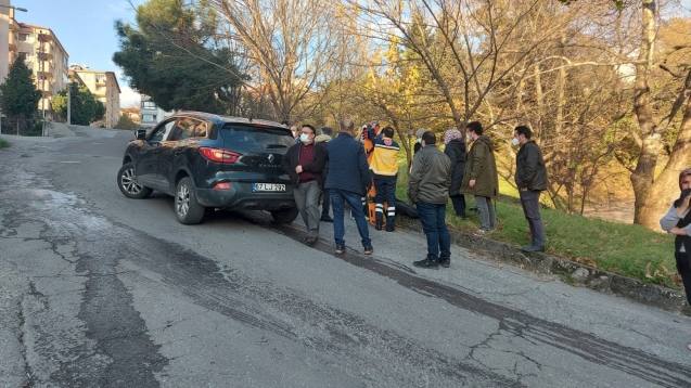 3 araç çarpıştı...1 yaralı...