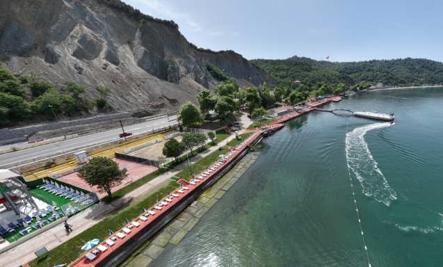 Geçici olarak denize giriş durduruldu...