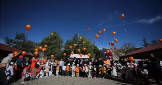 'Lösemili Çocuklar' için gökyüzüne balon bırakıldı...