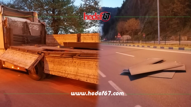 Sacları fark edemeyen TIR'ın lastiği patladı...