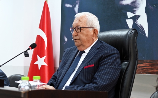 Meclisteki muhalefet Belediyeyi faize sürüklüyor...