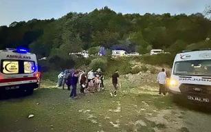 Patpat devrildi: 1'i ağır 8 yaralı