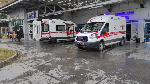 İnşaatta çalışırken düştü...