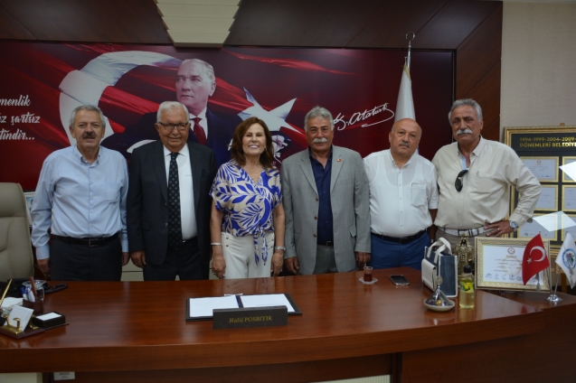 Belediye'de bayramlaşma programı...