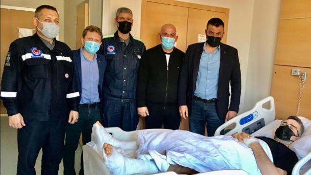 Yakup Yılmaz iş kazasında yaralanan işçiyi ziyaret etti
