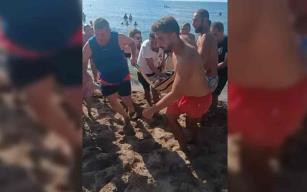 Denizde kalp krizi geçirip öldü