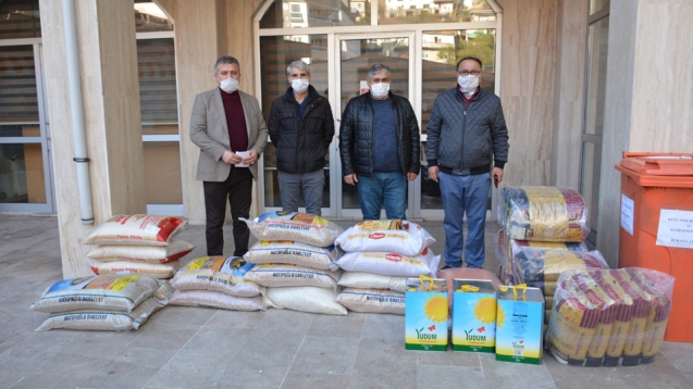 KENT KONSEYİ, 1 TON GIDA YARDIMINDA BULUNDU...